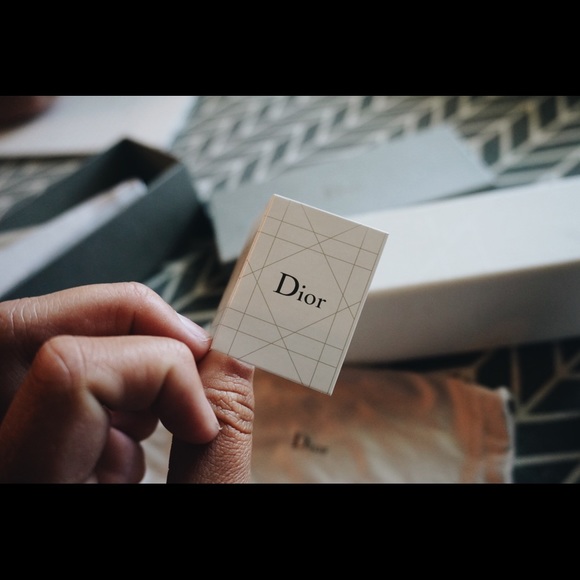 AUTHENTIC CHRISTIAN DIOR SUNGLASSES. - Picture 6 of 7